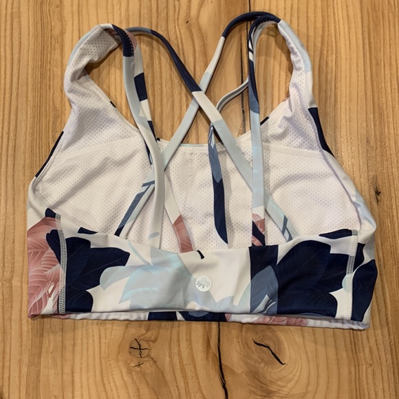 Senitas Athletics lotus yoga bra - Picture 2 of 3